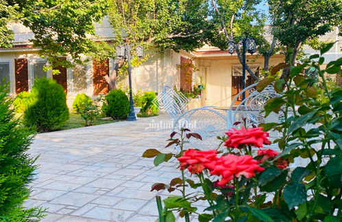 1000 متر باغ ویلا مدرن و لوکس در کردزار