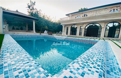830 متر باغ ویلای لوکس و نوساز در شهریار