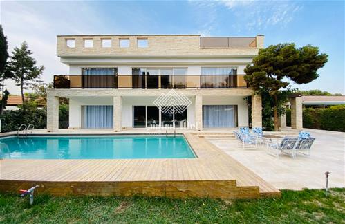 1350متر باغ ویلای لاکچری در دهکده ویلایی فردیس