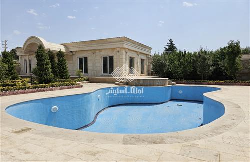 1100متر باغ ویلای کلاسیک در قلب شهریار